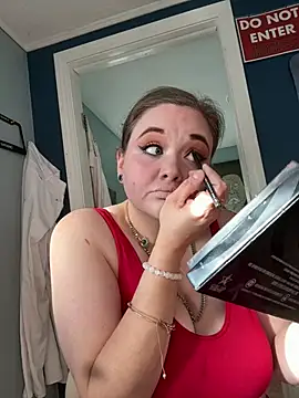 Highimmaryjane - help spoil a college student!!