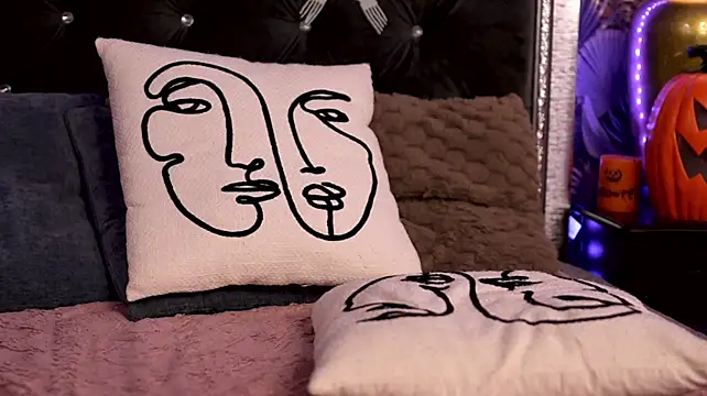 CelesteNoirre - Make me squirt like bottle of champagne