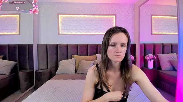 SabrinaNoel - Suck dildo 3 min