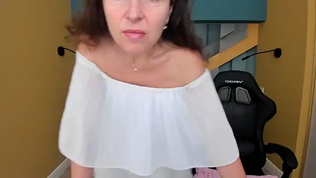 EllaLong - take off my panties