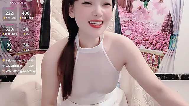 Xiaoxiao-258 - 白天想在哥哥心里，晚上想在哥哥身上，完成目标乳夹3分钟