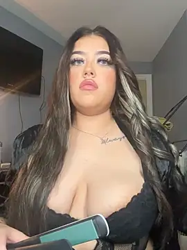 Baddie_bells - SPIT AND RUB BOOBS🌶️