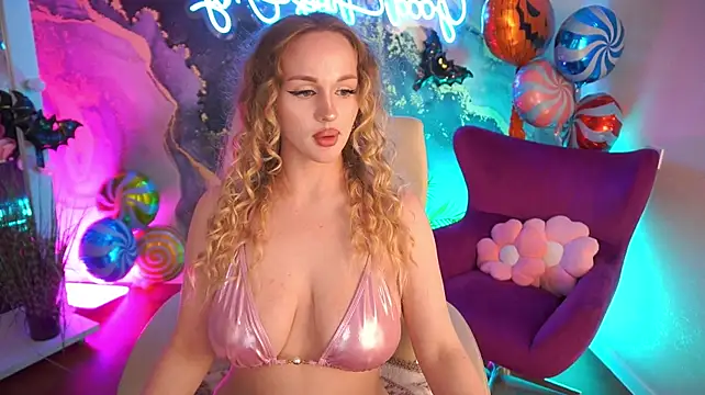 LylaYeess - blowjob in the mirror and recording last