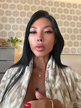 KalaBeckett_ - Please Stand Up & Turn Around 💕