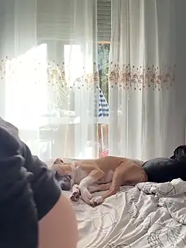 Ilaria_miss98 - 1 finger in ass + 2 min control