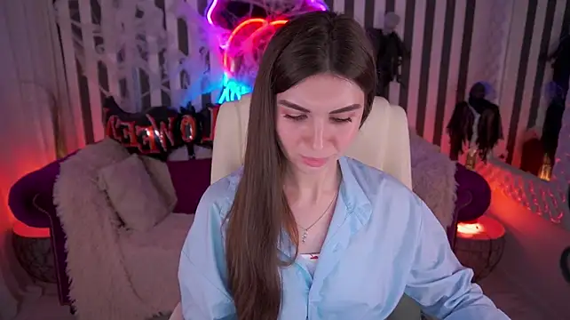 KylieJoyys' Live XXX Chat
