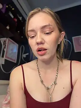 MilaMoone - The ass dances and asks for spankings🍑