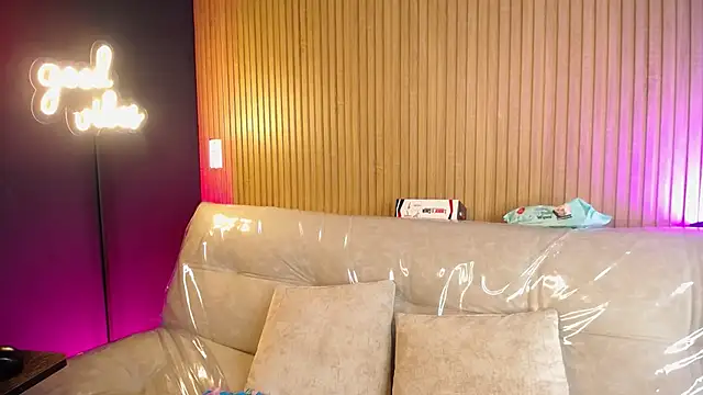 Atenea_1126 - spank niples