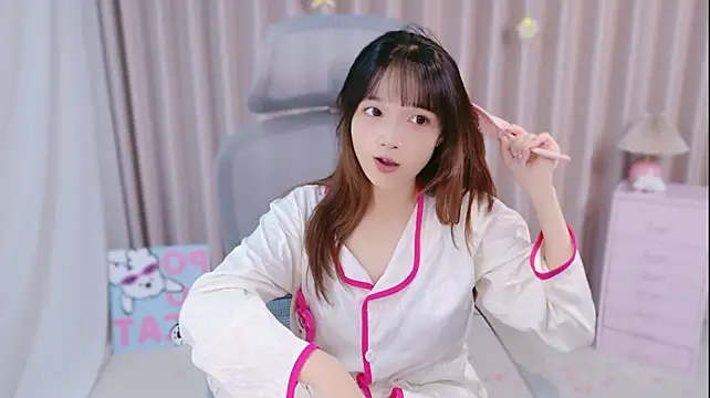 TangTang-1 - 性感泳装换装