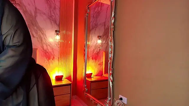 Sophiaamethystt - DESCUENTO EN C2C 8 TOKENS per 1 hour