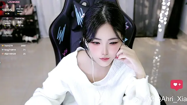 Ahrii_yan - 来姨妈咧呜呜呜