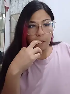 LatinaCalienteMilf - Show dance sexy and masturbacion!