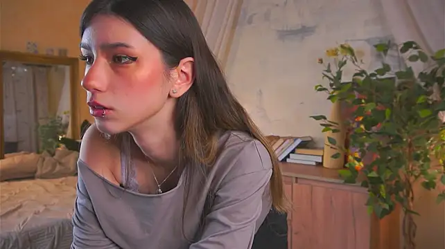 LindaNocket - sexy move my hips and tease u with waist