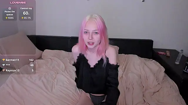 PetiteLia_ - Show boobs