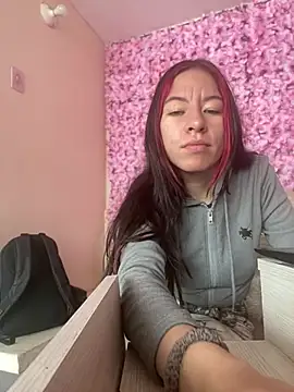 NohaBrooks_Pink - SHOW BOOBIES