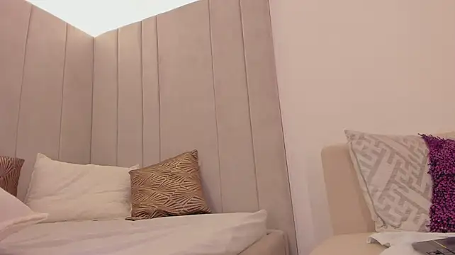 Valerysantos_ - Sloppy deepthroat + gags🤤
