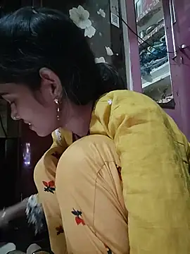 Kamini_hat