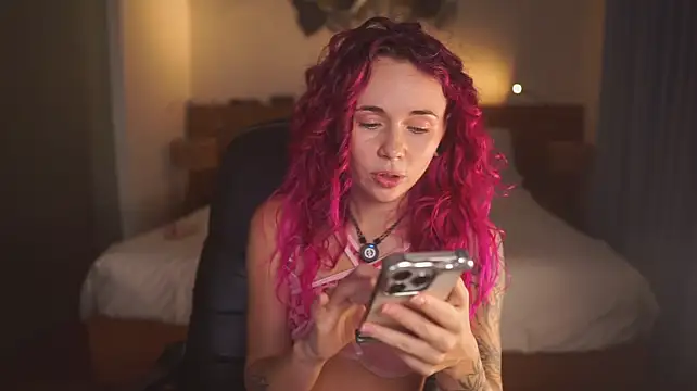 Sarah_Pink - Nipple play