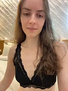 EmilyLinden - Top OFF