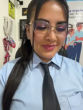 MAYE__13 - PLUG IN THE ANUS 🥵🍑