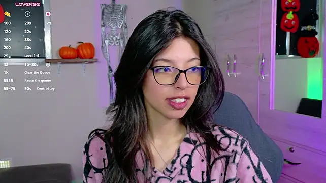 NanakoDollx - SHOW TITS + AHEGAO FACE