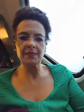 RebeccaNoble - Vibe my pussy hard🥵🥵 in train5 minCtrl