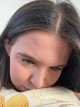 Louna-Emma - Je me met nue