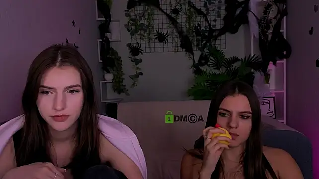 Lisa_dark_ - doggy in panties