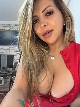_Abril-Office1 - First squirt today 💦💦🔥🔥🔥