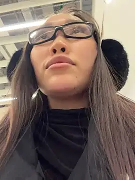 Trytomakememoam - TEASE WITH MY PANTIES