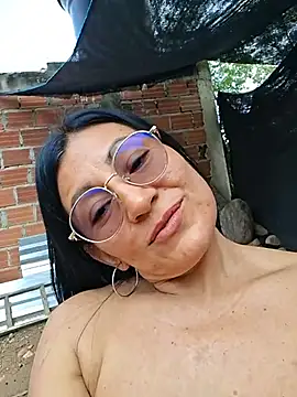 Maturexxxnaughty - A stranger grabs my tits on the street.