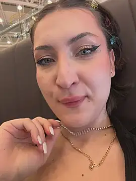 KatyVibes - more boobies show <3