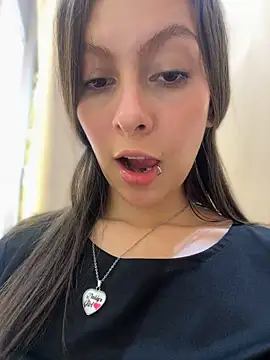 Antonella-rey - FINGERING PUSSY + SPIT PUSSY🌸🥵🔥