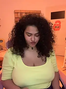 Curvydesifromgermany - Oil on tits