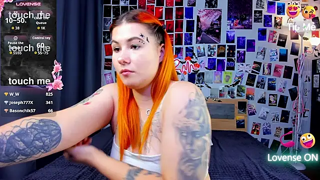 Ulya1smitt - I fuck my ass with a 14cm dildo