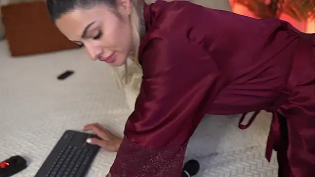 TiffanyMaze - Close-up teasing 👀
