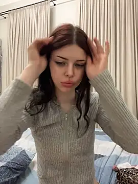 HellaSkywalker - Tease with my underboobs