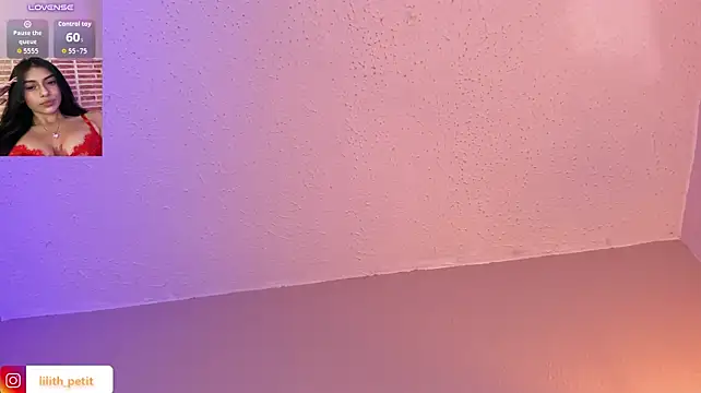 Lilith_petit_ - blowjob + saliva 🌸