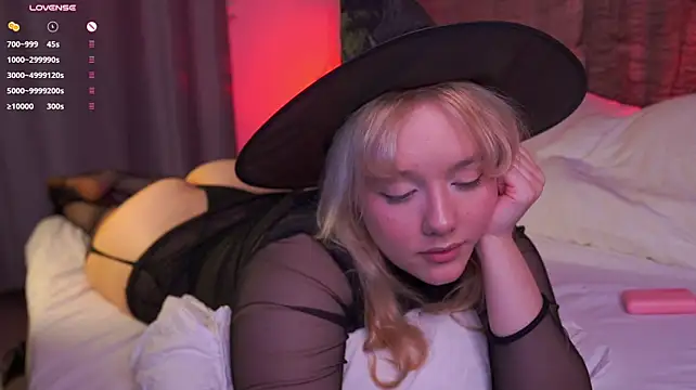 MissBunnyDoll - play w boobs
