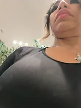 I_amAly - Make my new anal toy vibrate