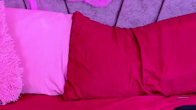 NahomyEvans - Show My pussy