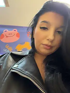 Tisha_Busty