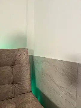 Megan_Ivy - control my vibrations for 5 mm