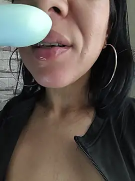 Camillemonroe_ - Ride dildo + bouncing tits