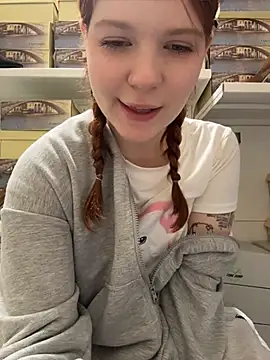 Freaky__Nikki - pull down my panties and show pubis 🍓