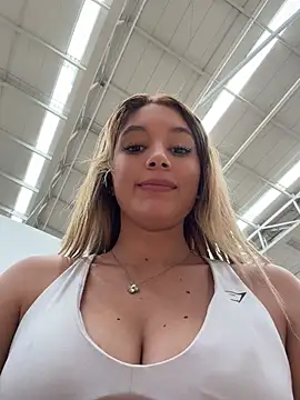 AnaCooper - We wanna see you shower 😈
