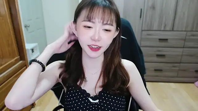 Cccc_22 - 好久不見的C~~~先來個變裝show