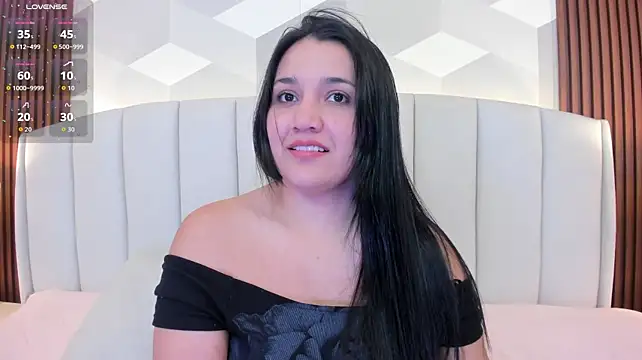 Kareena_chopra - 🍒Ice sliding down my tits