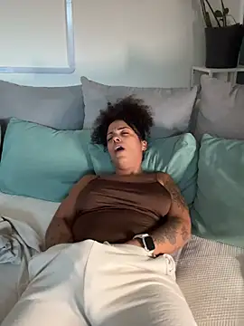 SweetPetiteNoir - Give Dildo Blowjob😈