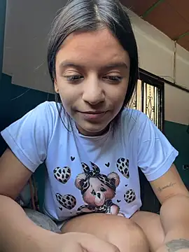 VenusSweett - fuck pussy close to camera